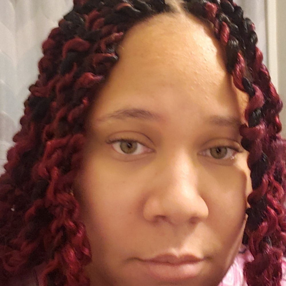 Meet your Posher, Latoya